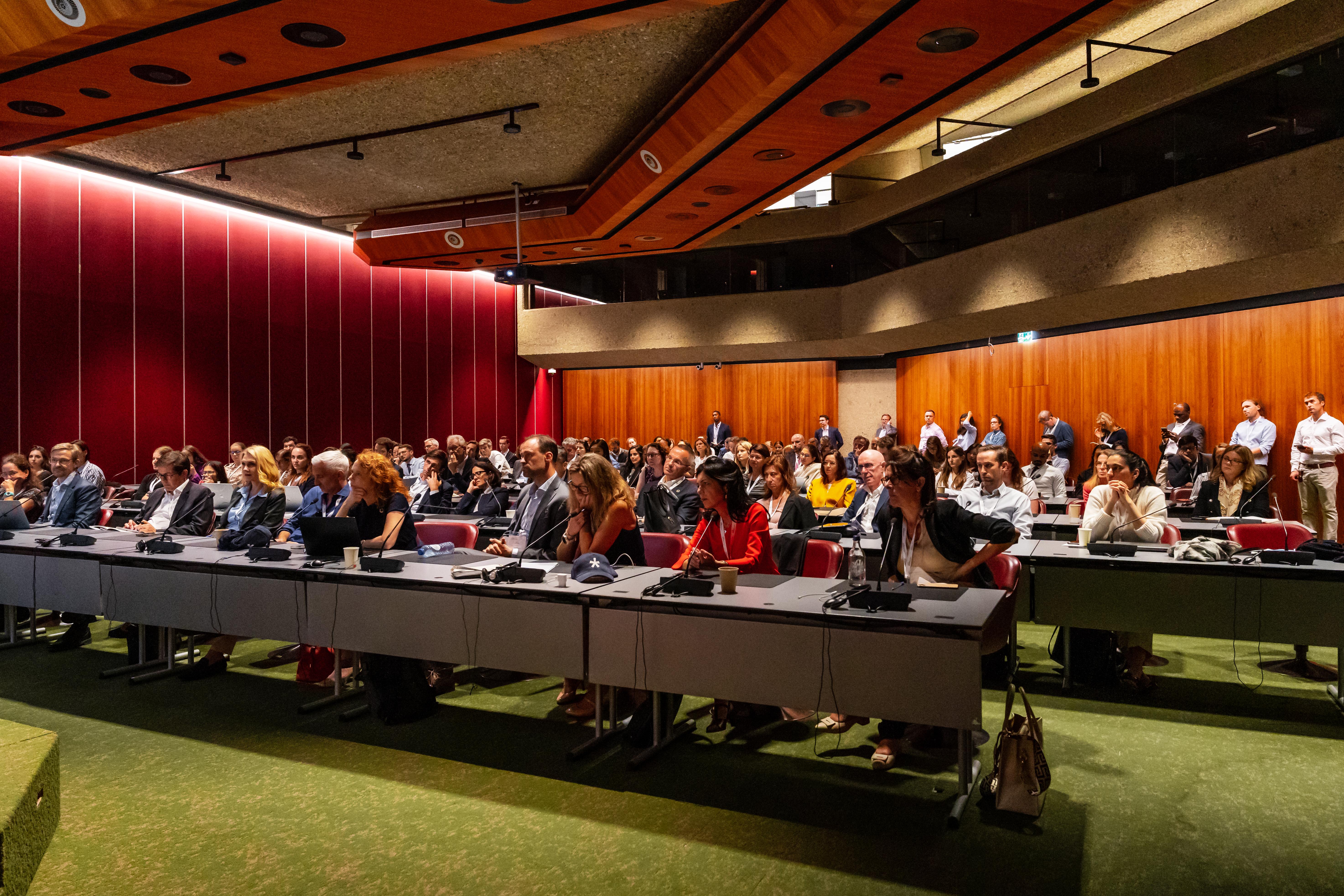 width="5894" Conférences