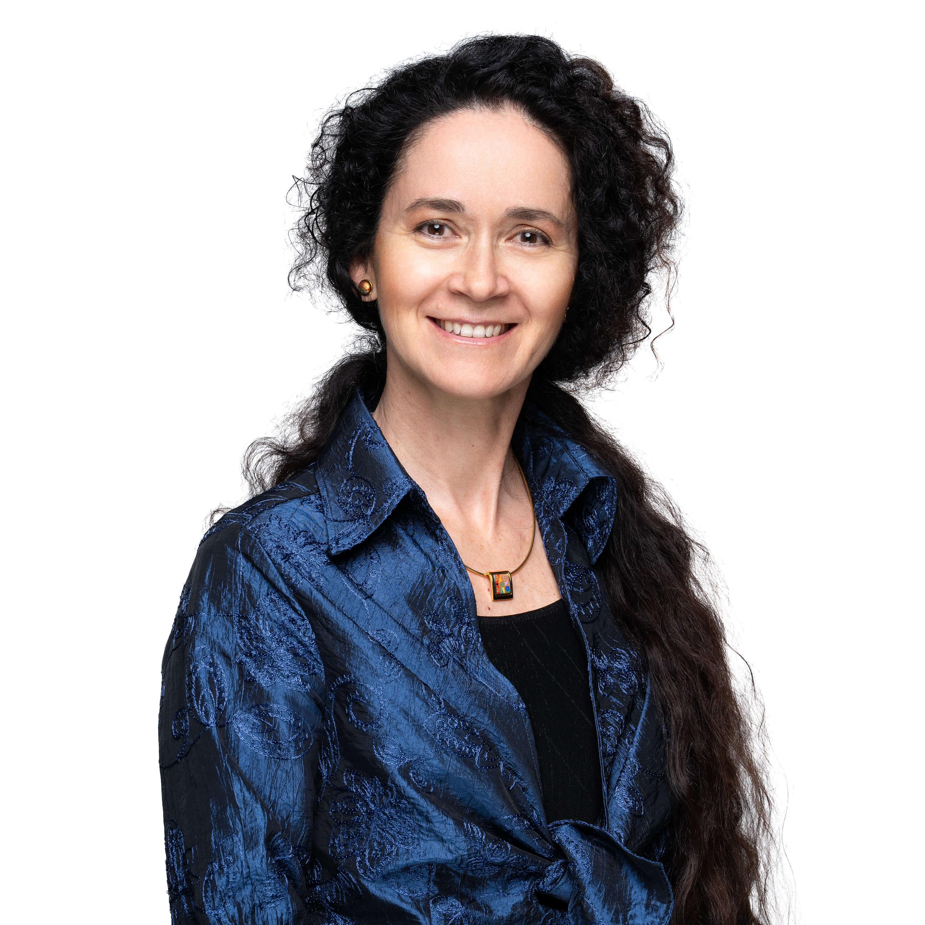 Catherine Santa-Cruz
